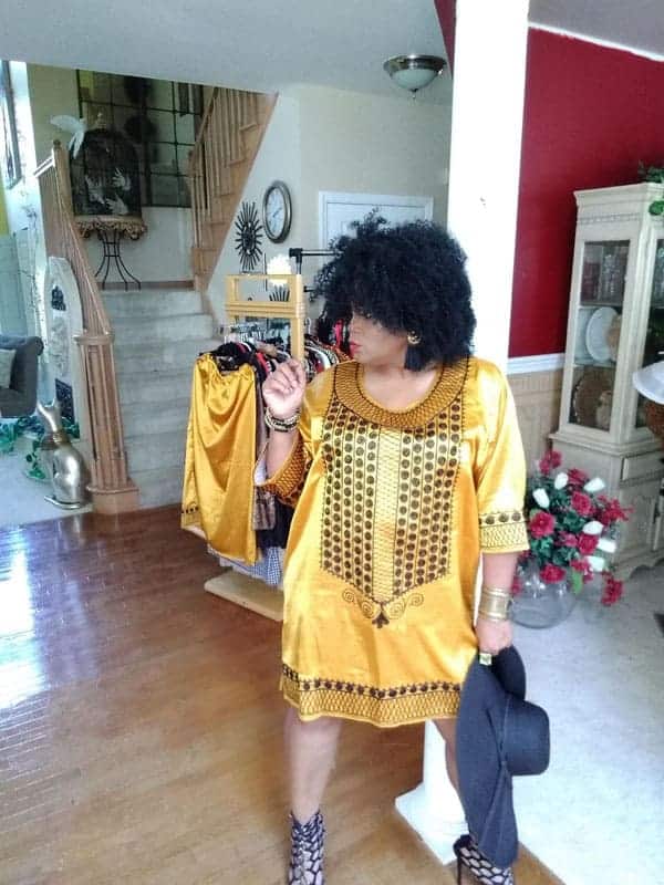 Nat"s Vintage Gold/Black two -piece skirt set run big - Image 2